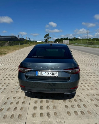 Skoda Superb cena 114999 przebieg: 112800, rok produkcji 2020 z Gdańsk małe 37